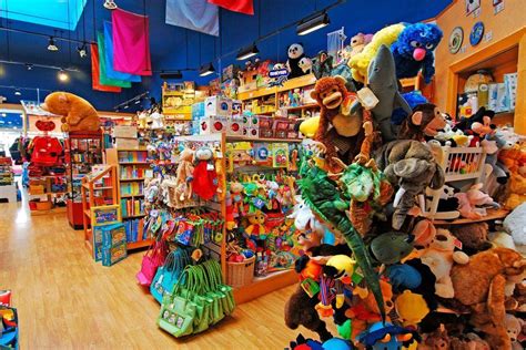 Magical toy shoppr